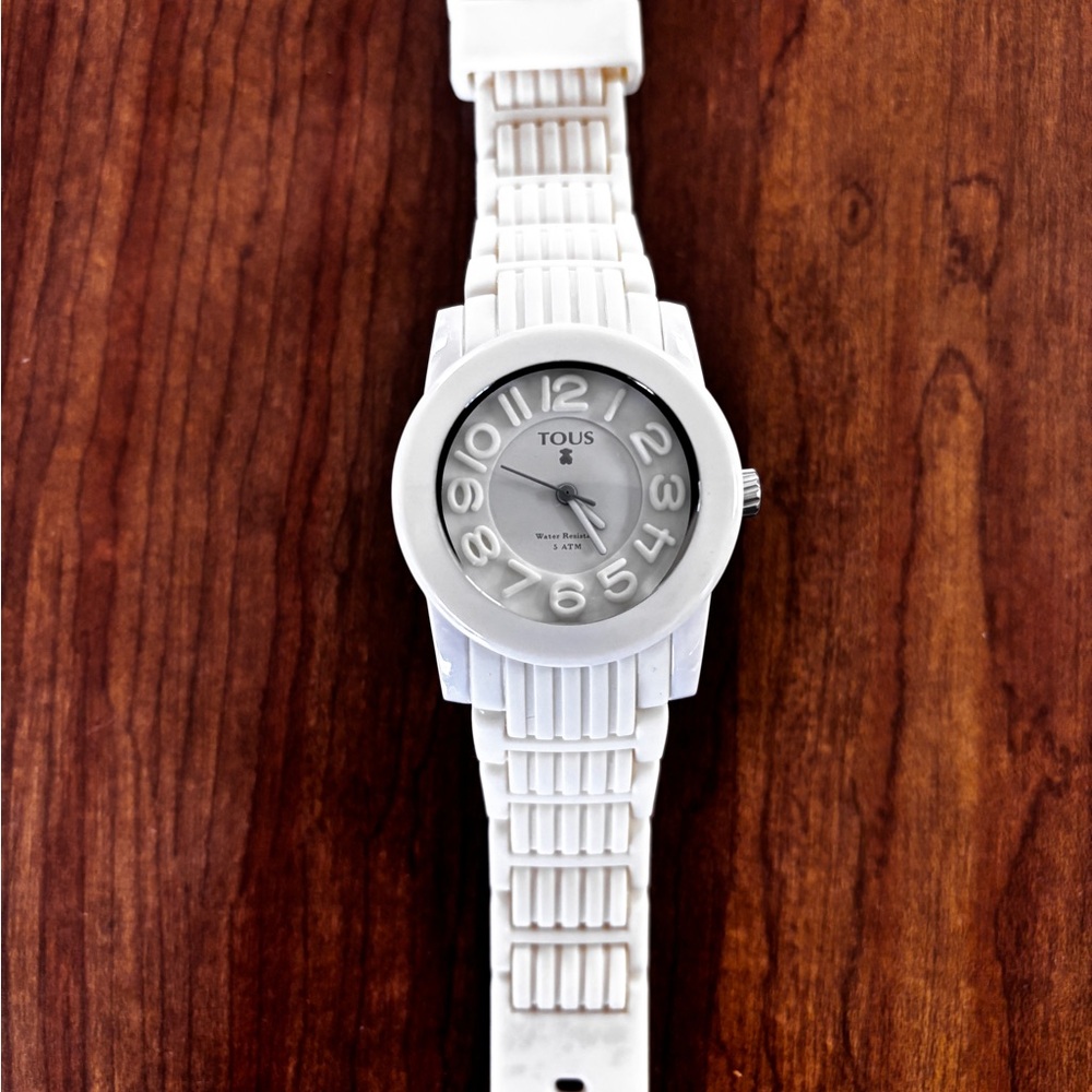 Tous White Watch Modern Minimalist Design
